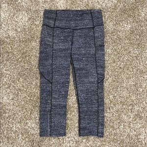 Lululemon leggings with pockets